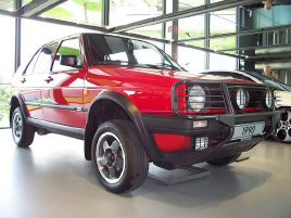 vw-golf-country002014.jpg